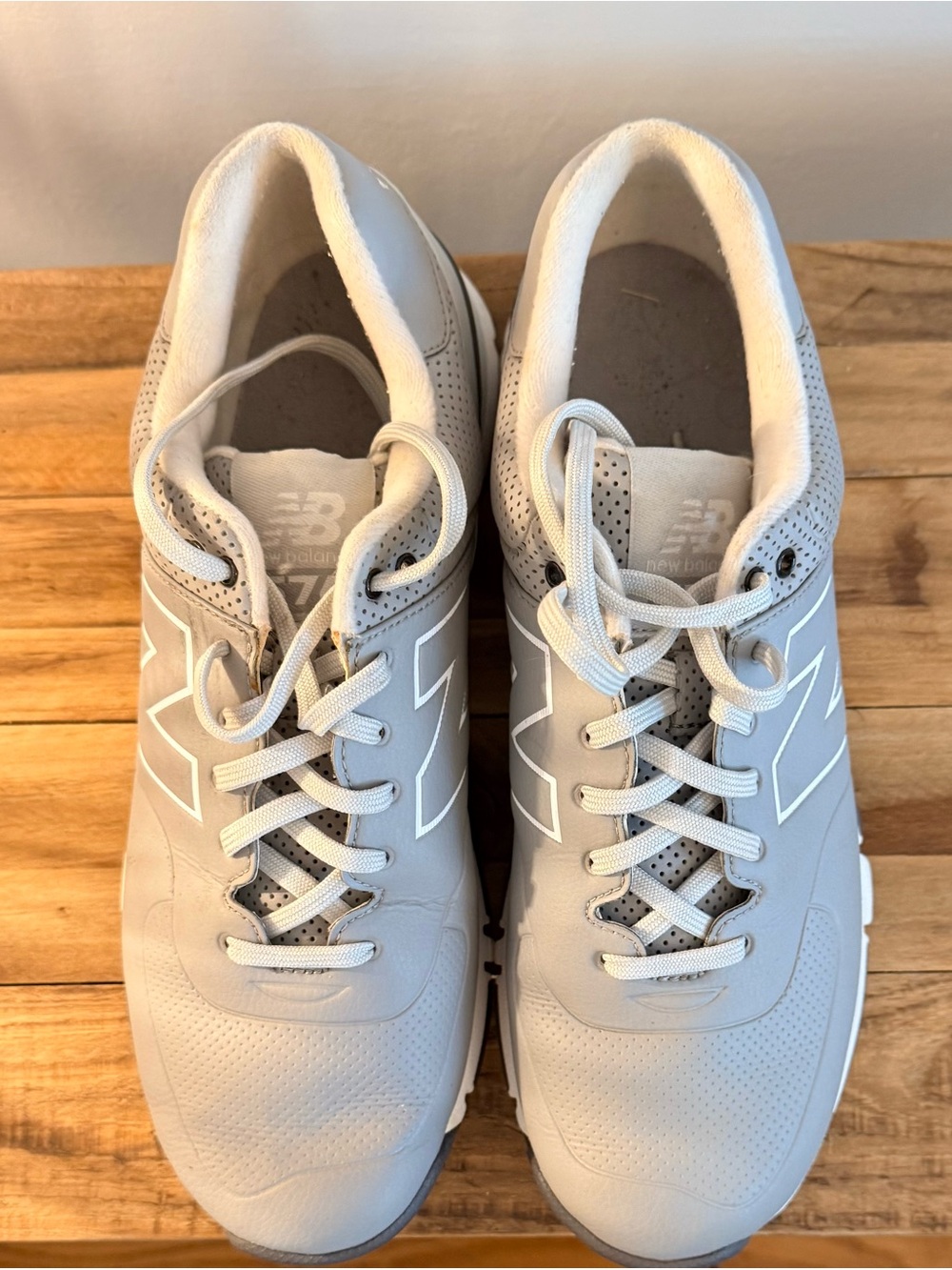 New Balance Men’s Gray Leather Golf Shoes - Picture 4 of 6